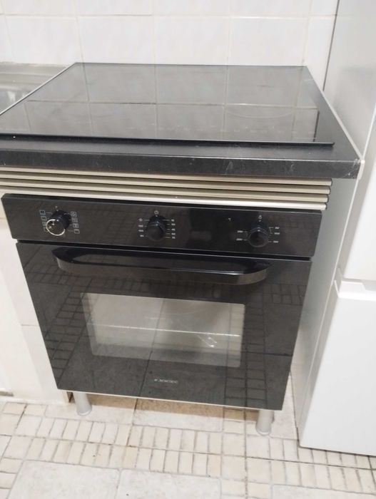 Fogão vitro cerâmica 4 bocas elétrico com forno. marca Jocel