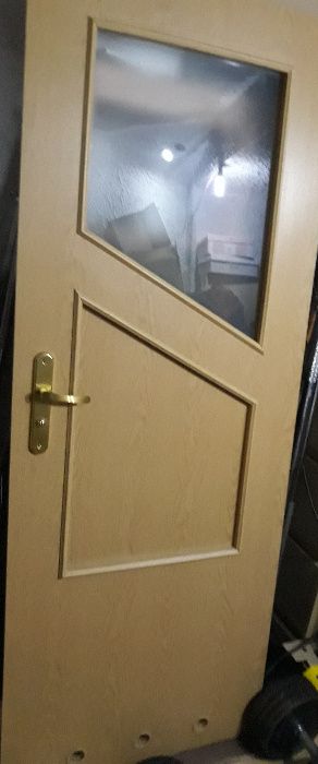 Drzwi łazienkowe 70cm skrzydło z szybą mleczną PRAWE