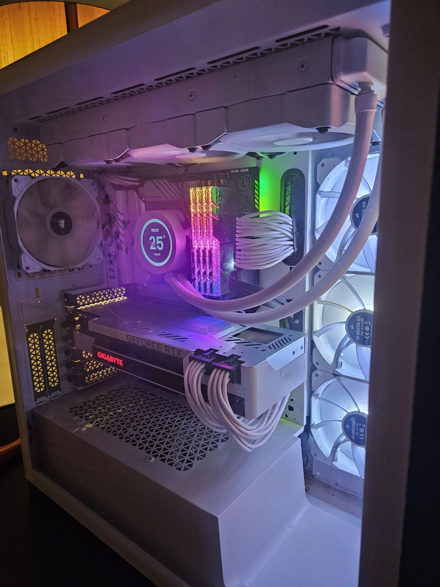 PC Gaming - i7 10700k | RTX 3080 Ti | 32GB RAM + Samsung Oddysey G5