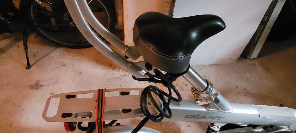 Rower "pół poziomy" Giant revive dx
