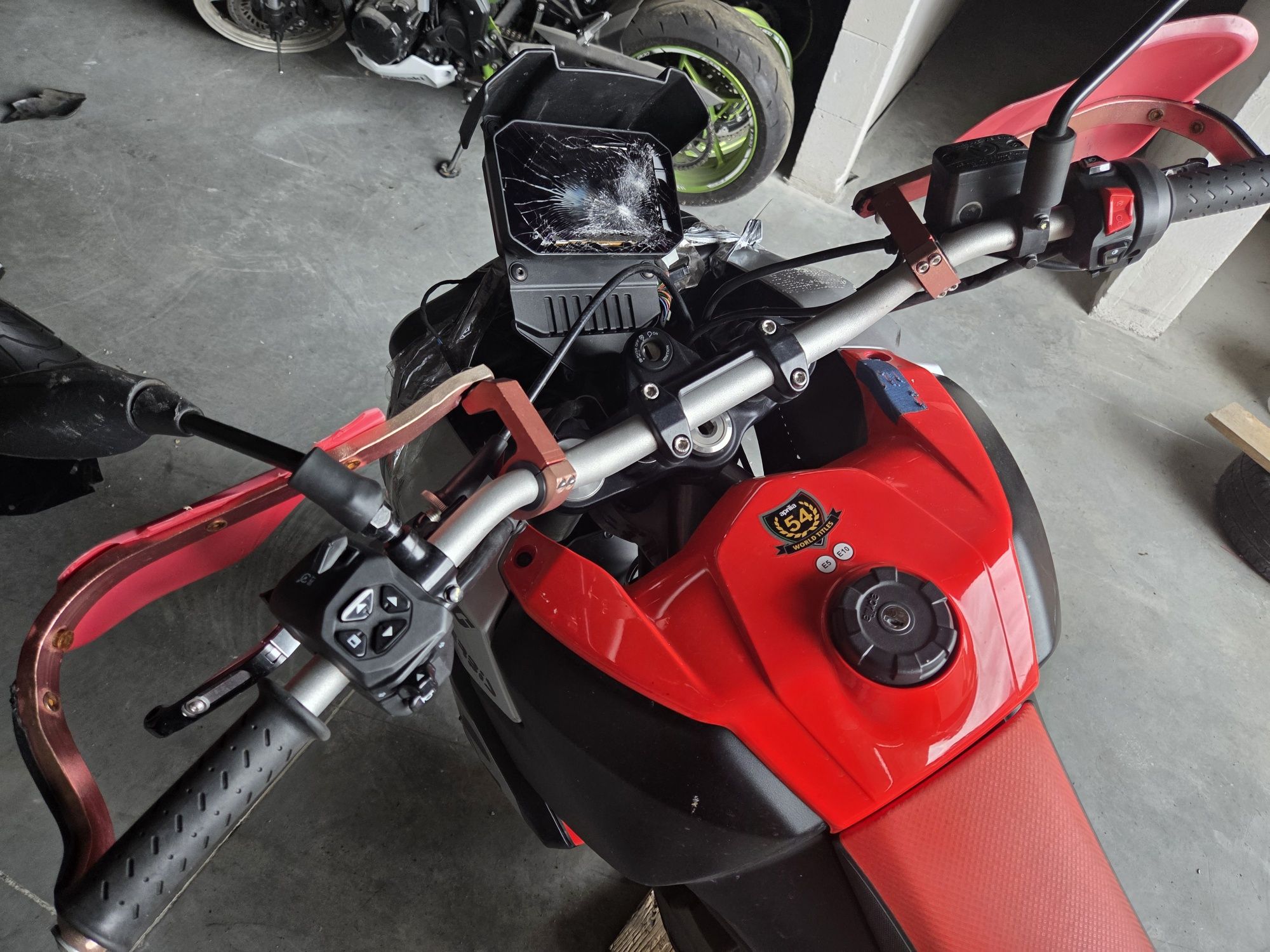 Aprilia tuareg 660 rok 2023 faktura vat 23 salon Polska