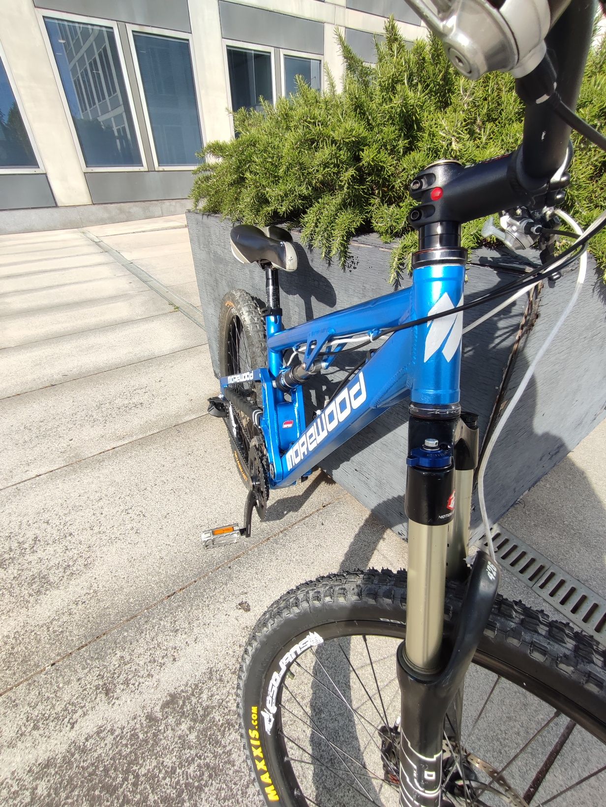 Bicicleta enduro/downhill Morewood