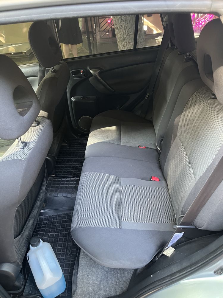 Toyota Rav 4 надежная и не прихотливая
