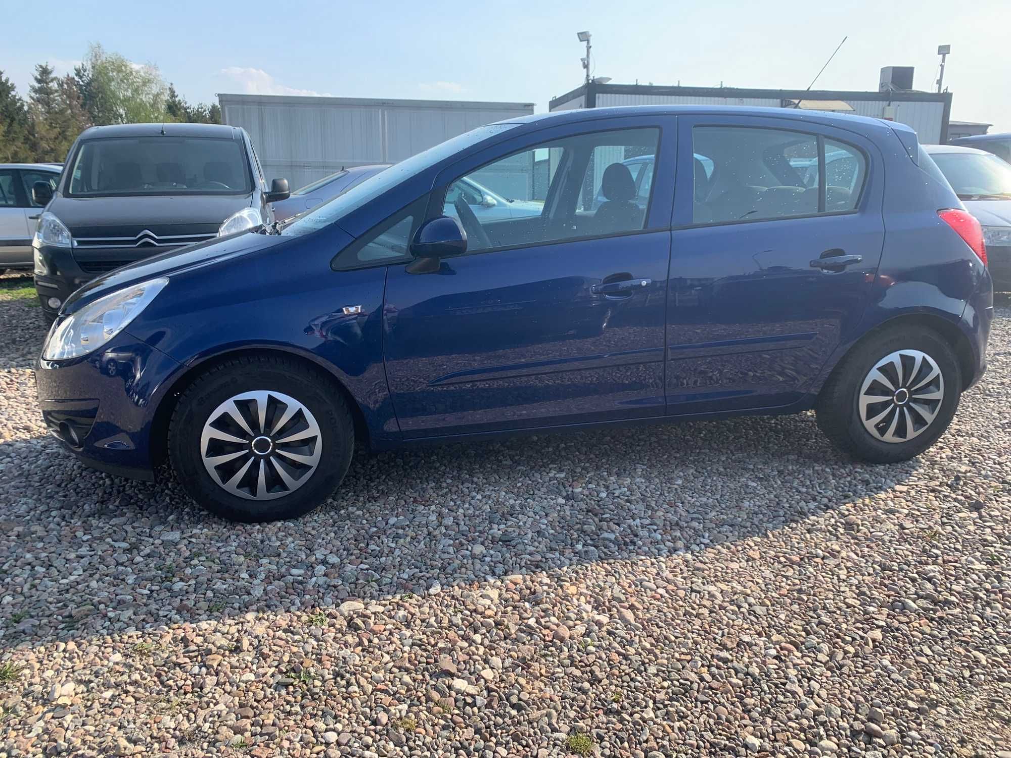 Opel Corsa D 1.2 benzyna 80KM, 190.000 km, idealna, czujniki cofania