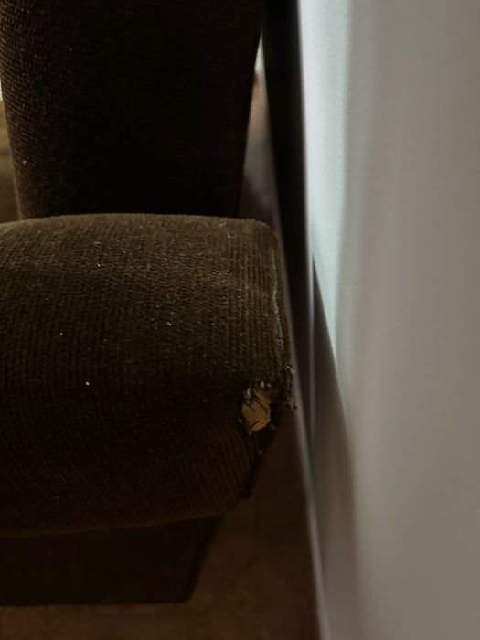 Sofa tres lugares antigo