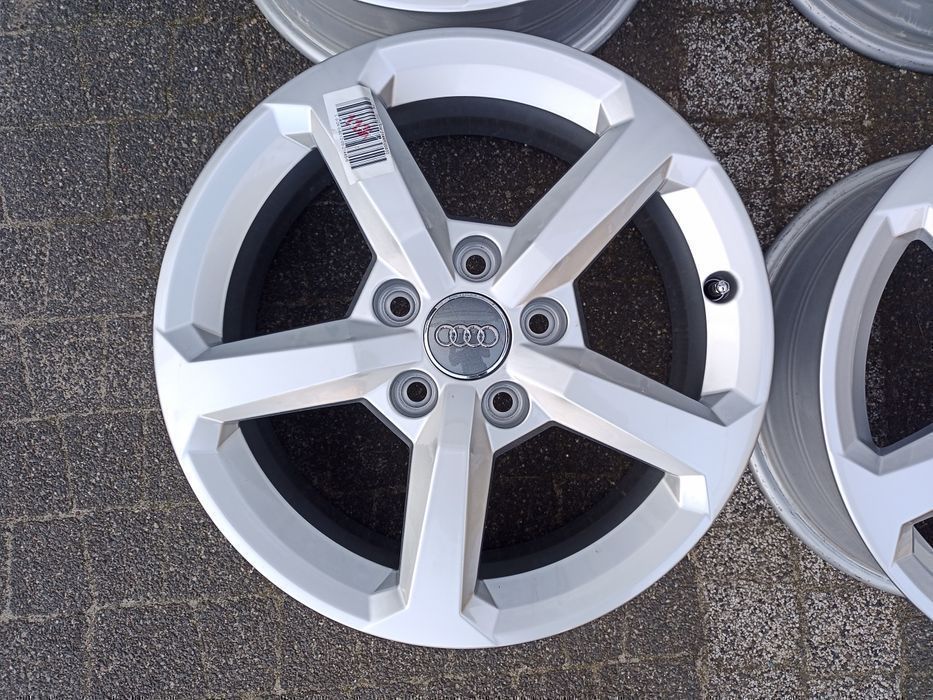 Audi 16" A3 A4 Q2 ORG VW Golf VI VII Octavia Seat Passat ET43 Jak NOWE