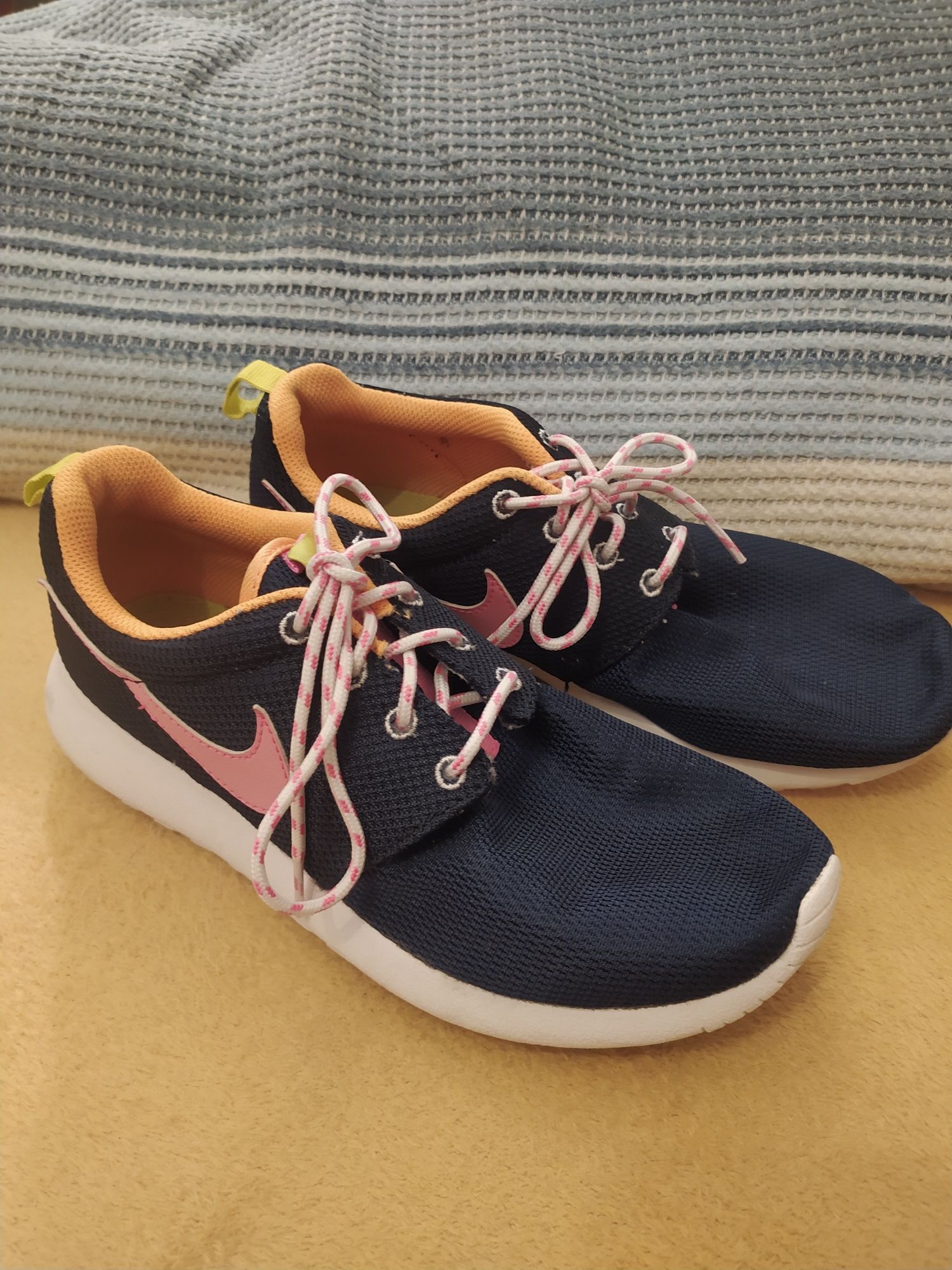 Buty sportowe Nike r. 38