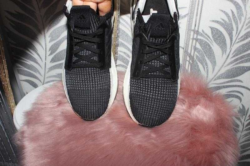 Adidas кросівки 25 см устілка