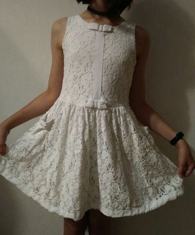 Piękna sukienka NEXT 140cm 10 lat biała lato
