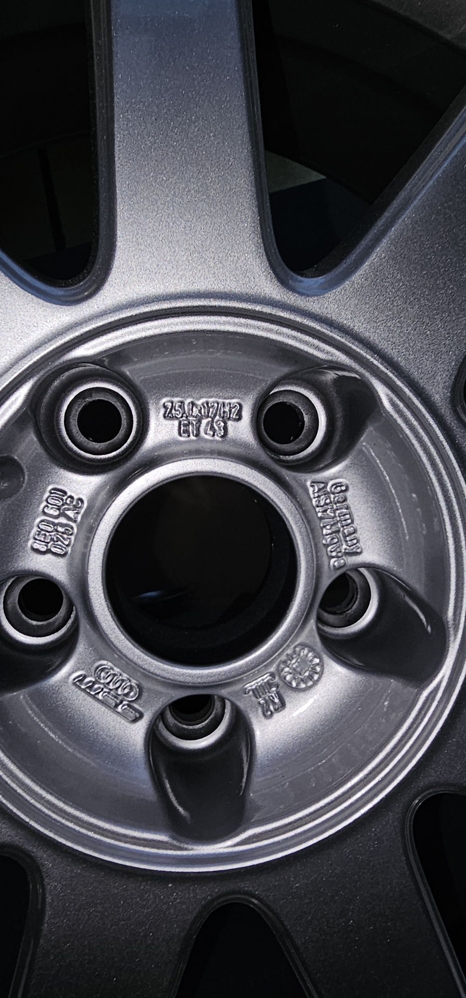 Jantes Originais 7.5R17 et43 Audi SLine