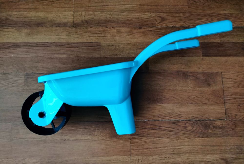 Taczka ogrodowa do zabawy dla dziecka do piaskownicy ogrodu