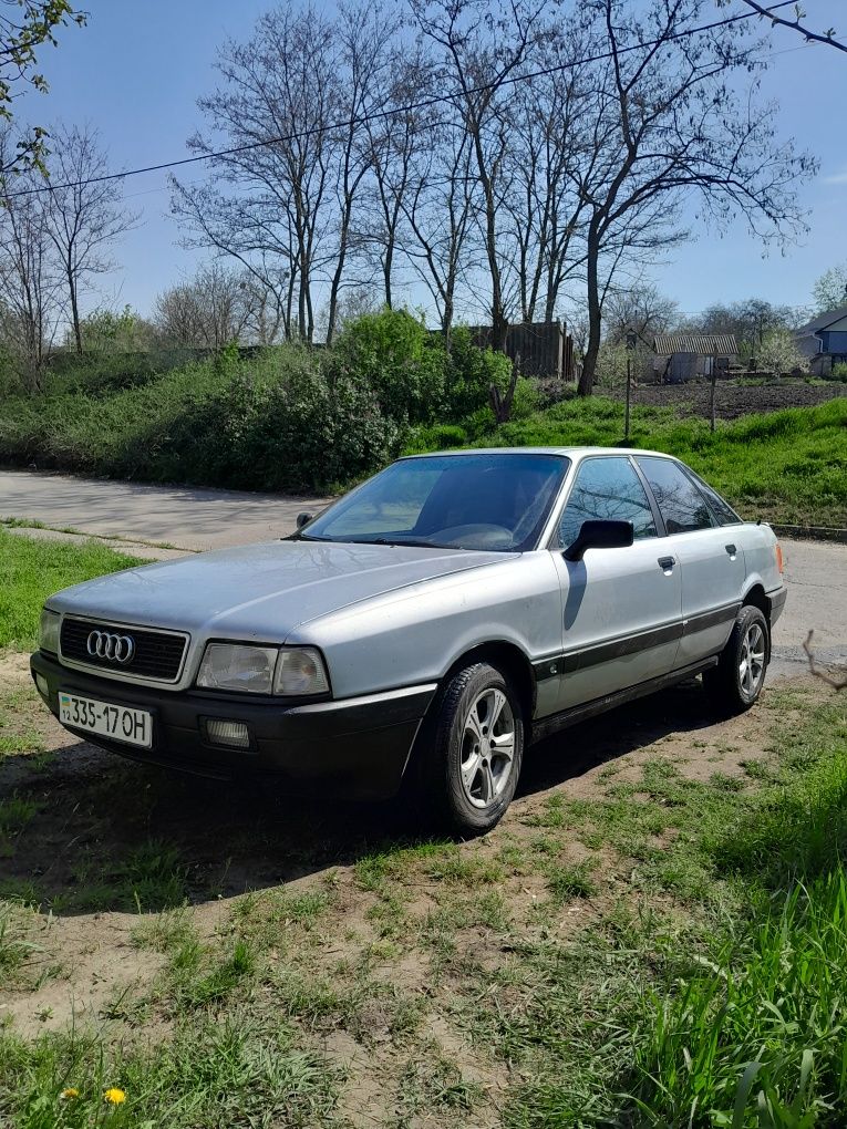 Ауді 80 б3 1.8 бензин