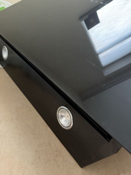 Продається італійська витяжка Elica LESSENZA BL/A/90