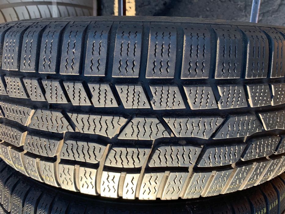 Шини 205/60 R16 Continental зима 2023 рік 7 мм