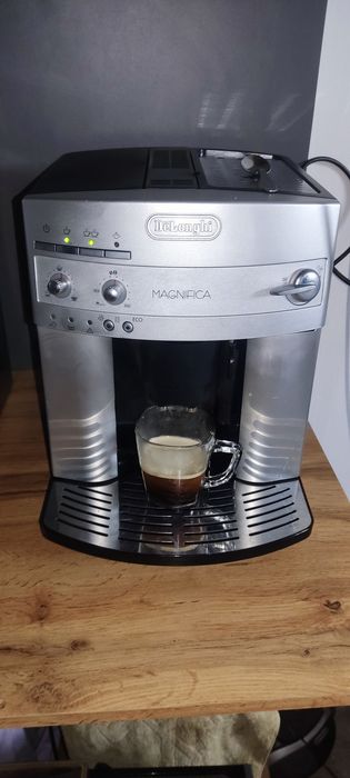 Delonghi Magnifica.