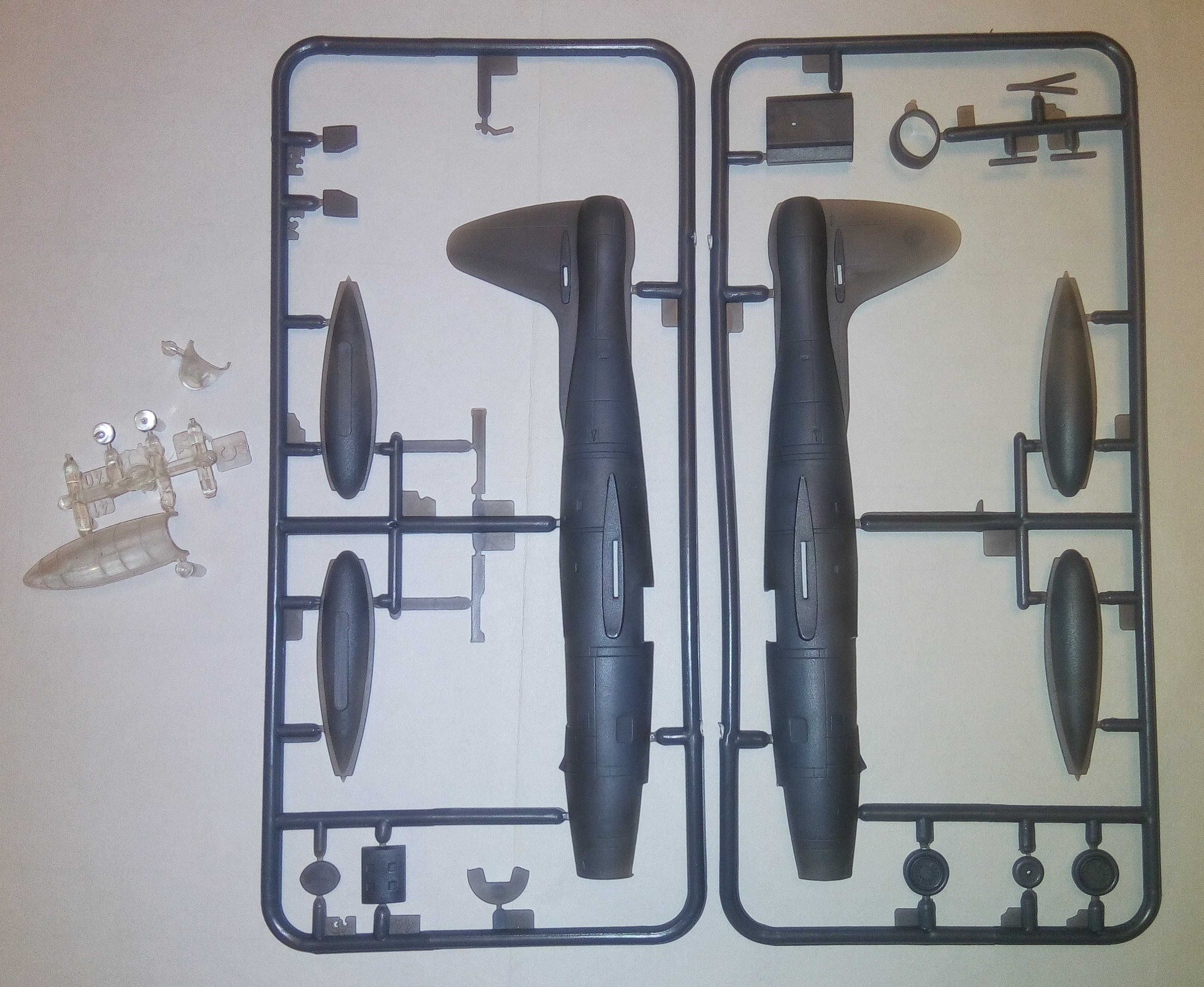 Сборная модель   F-84E/G Thunderjet  1/72  Plastyk