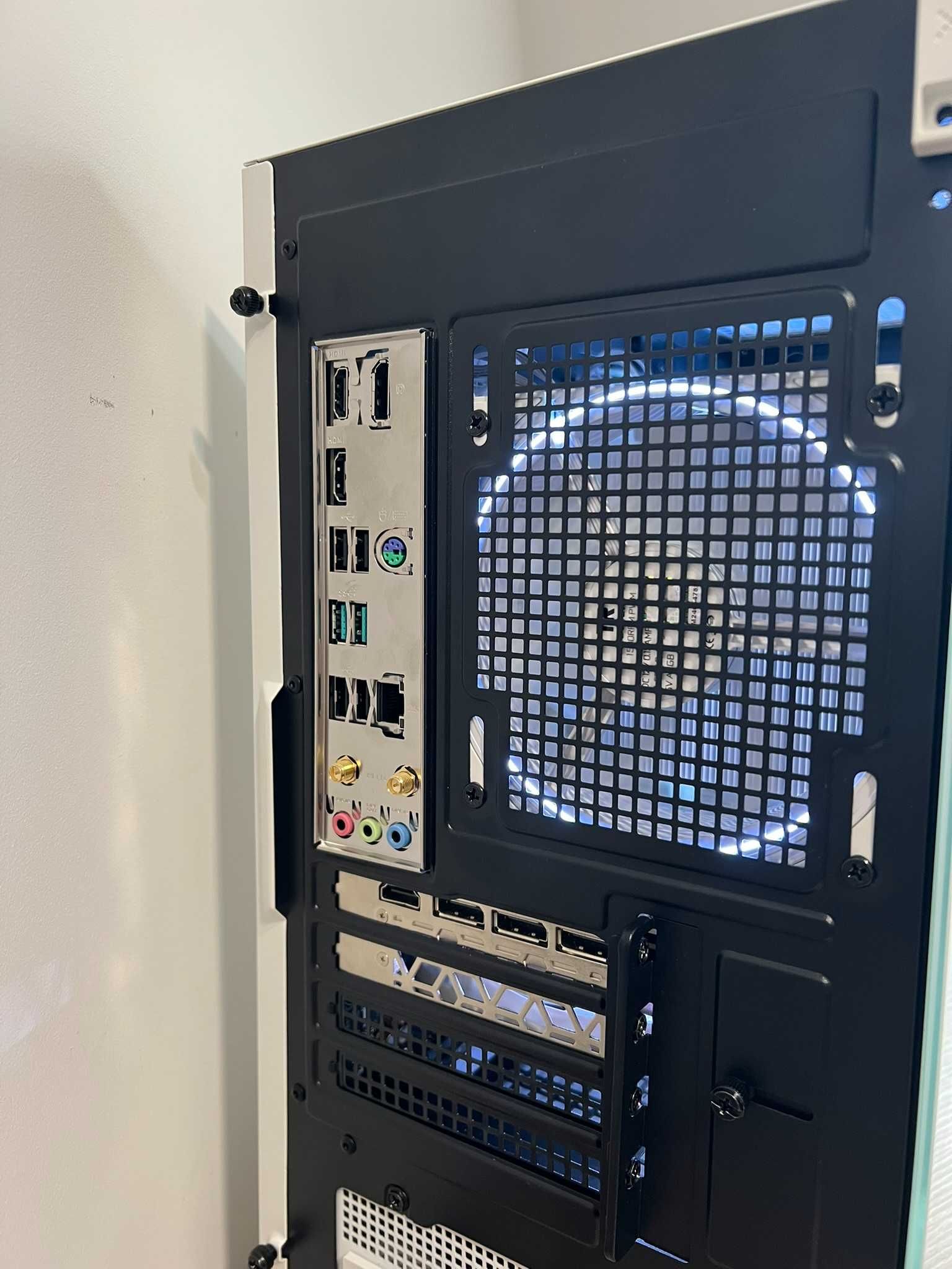 Komputer do gier i5-14400F / RTX 4070 SUPER / 32GB DDR5 / WIFI