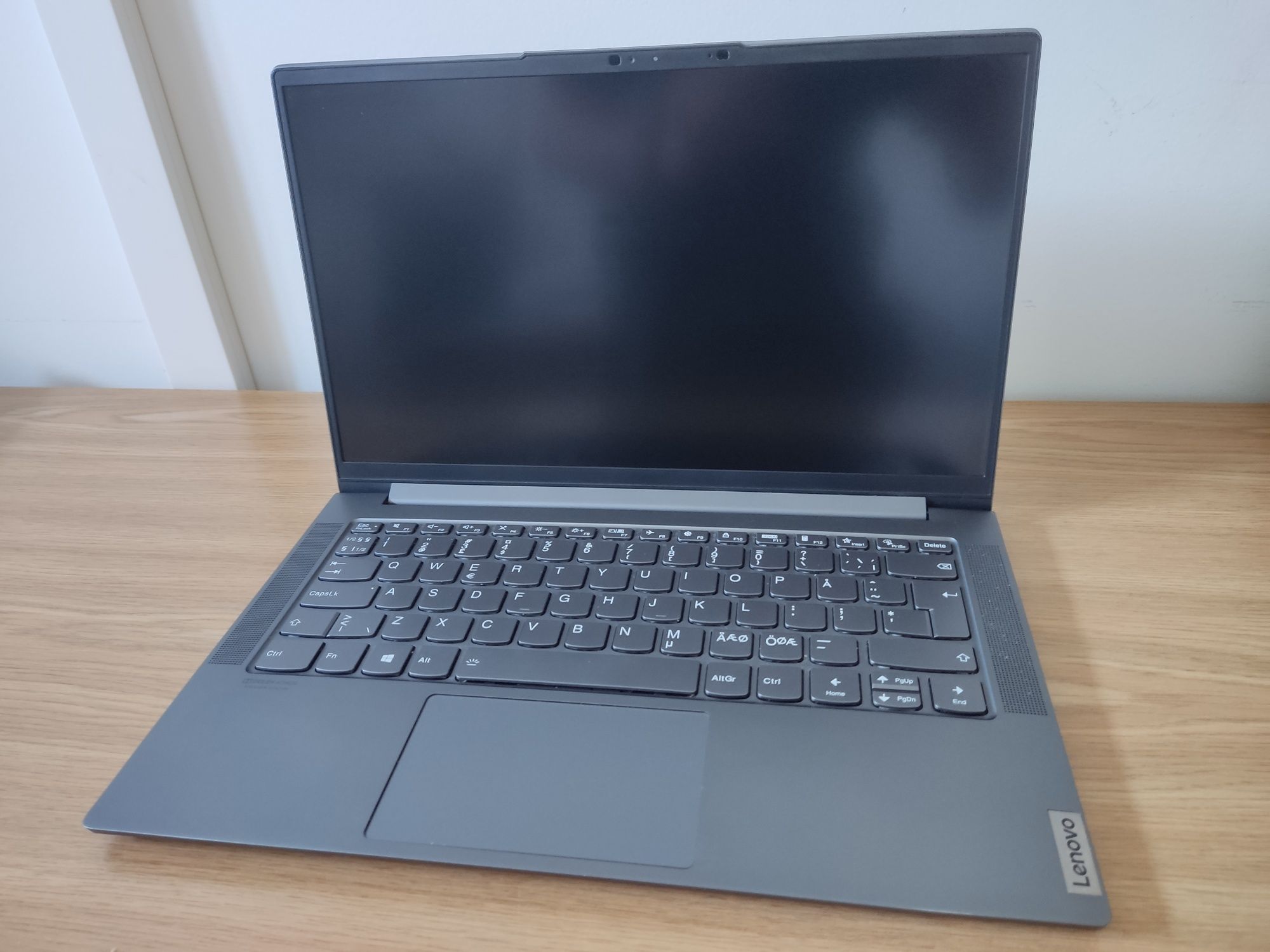Laptop Lenovo Yoga Slim 7 14ARE05