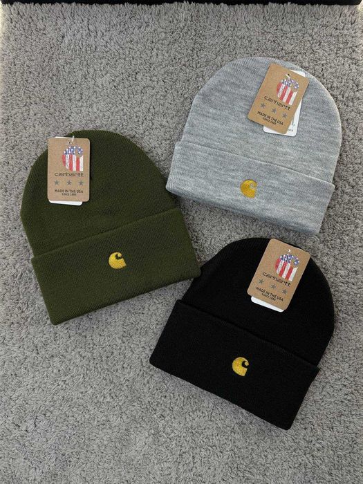 трендова шапка Carhartt