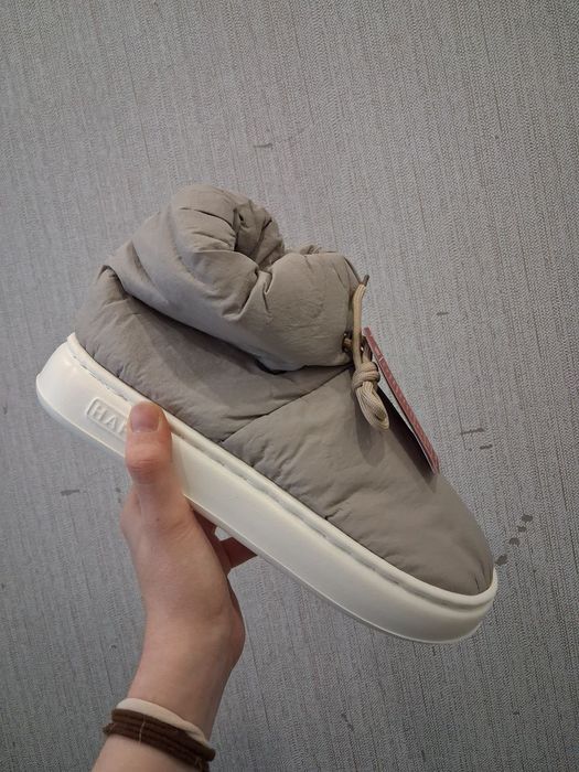 Дутіки, уггі, автоледі високі