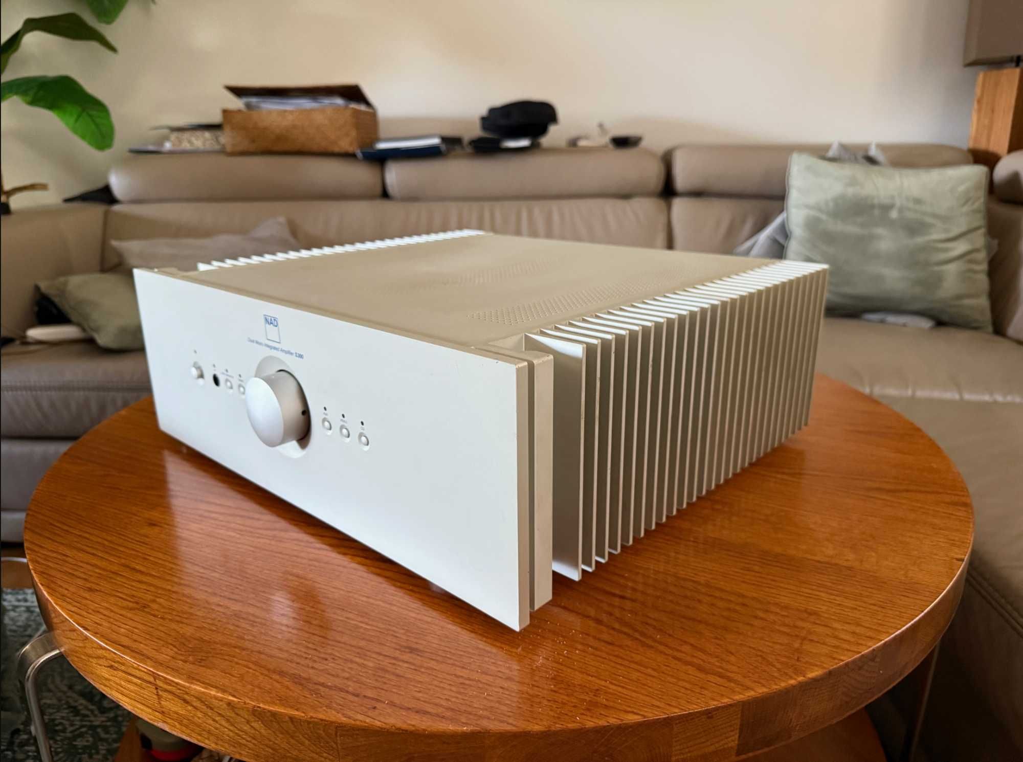 Wzmacniacz zintegrowany NAD S300 dual mono