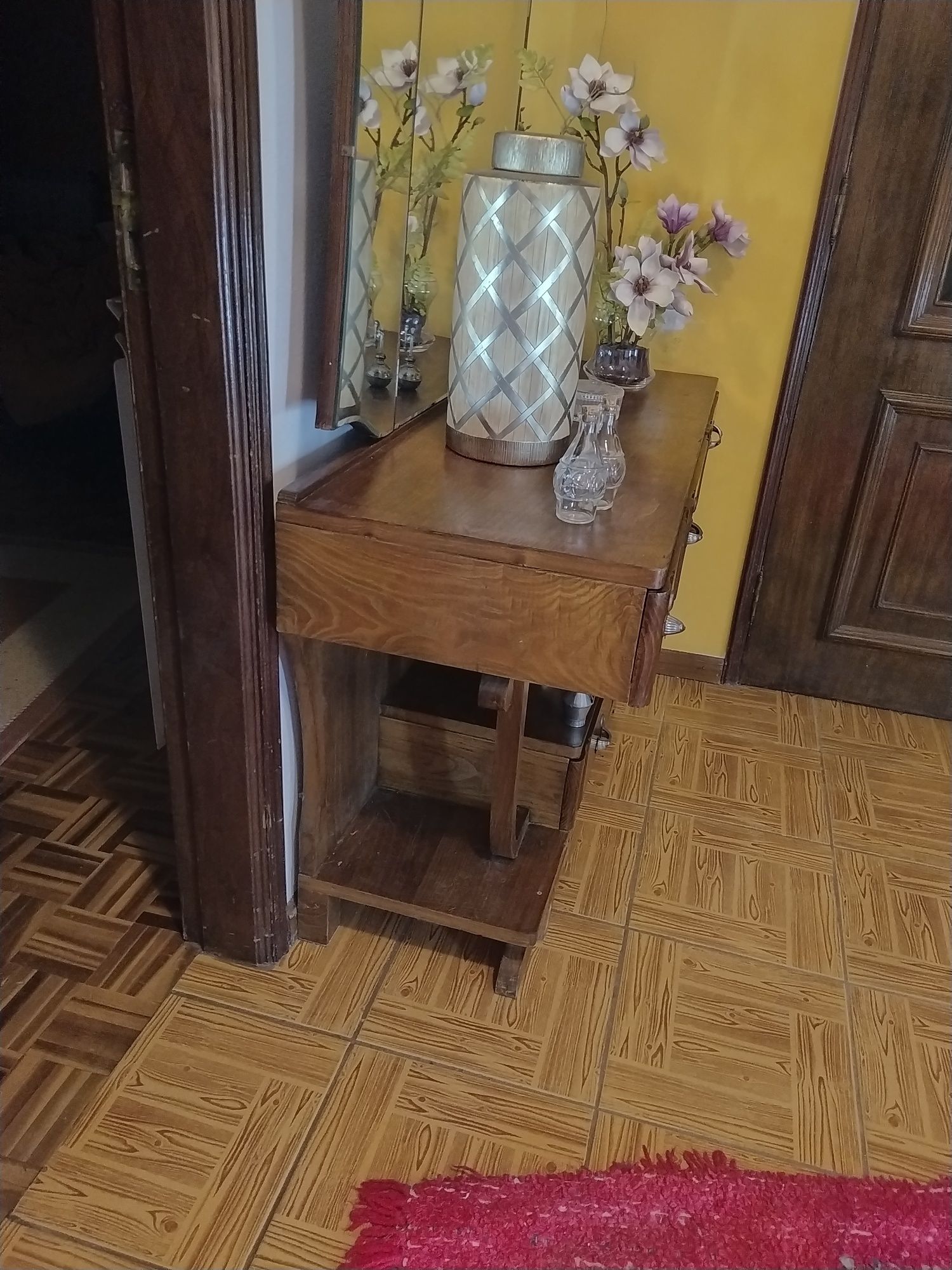 Cómoda, toucador, pechinche arte Deco retro.