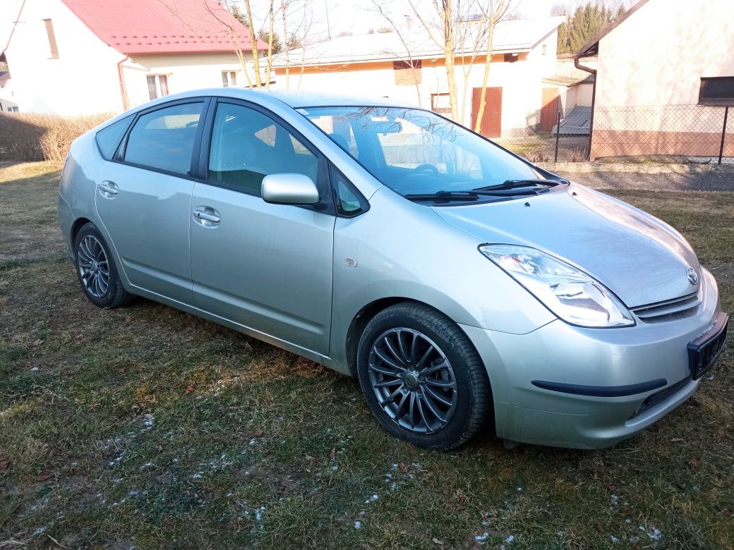 Toyota Prius 2005 rok plus hybryda
