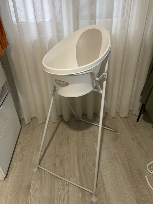 Banheira com suporte bebé
