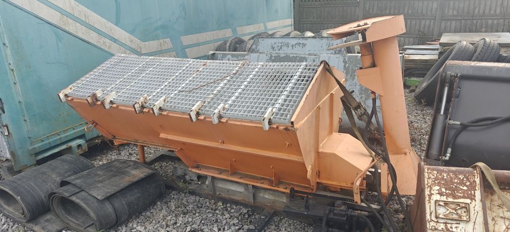 Mini piaskarka solarka Microcar Piaggio porter unimog  1,2m3