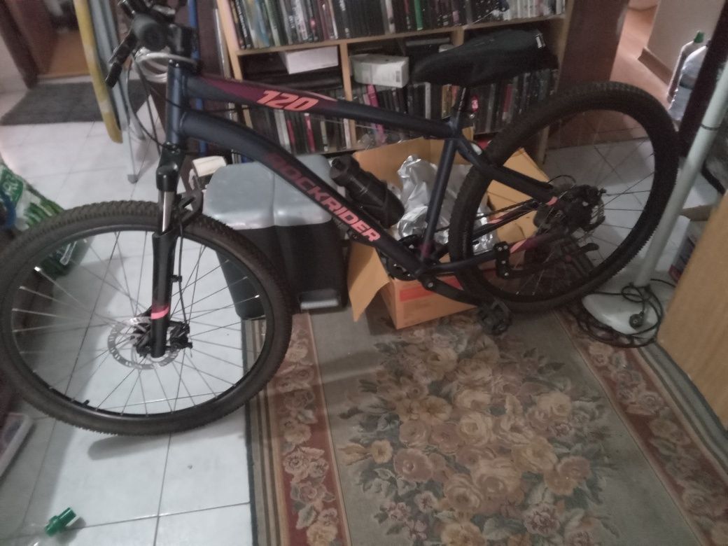 Bicicleta rockrider nova