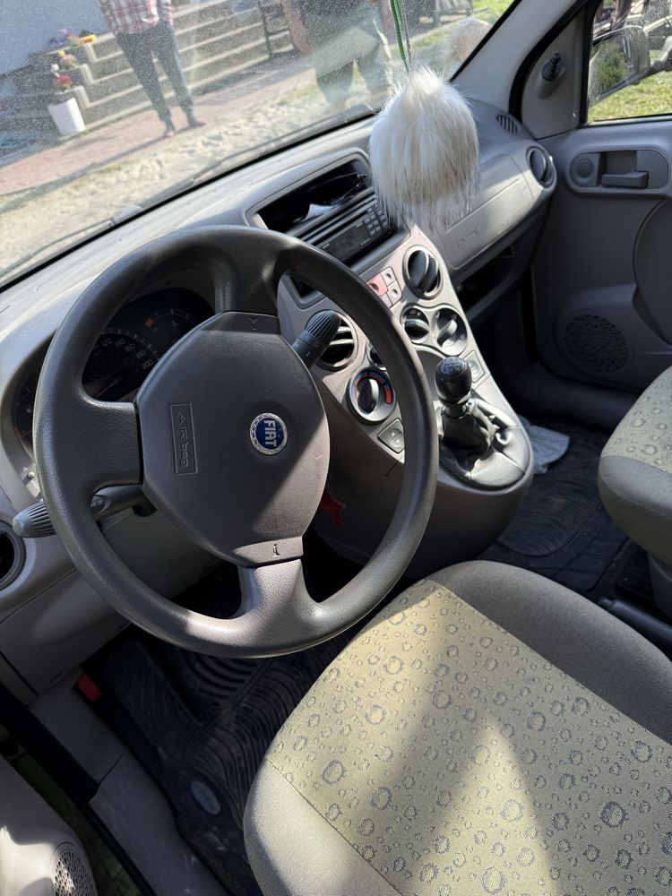 Fiat Panda  1.1 2004 r wazne oc i przeglad polecam