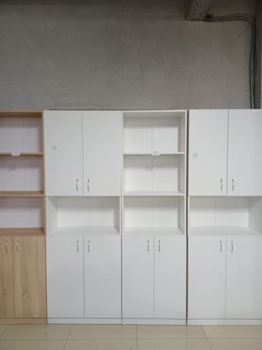 Розпродаж меблів шафи кресла стулья столы