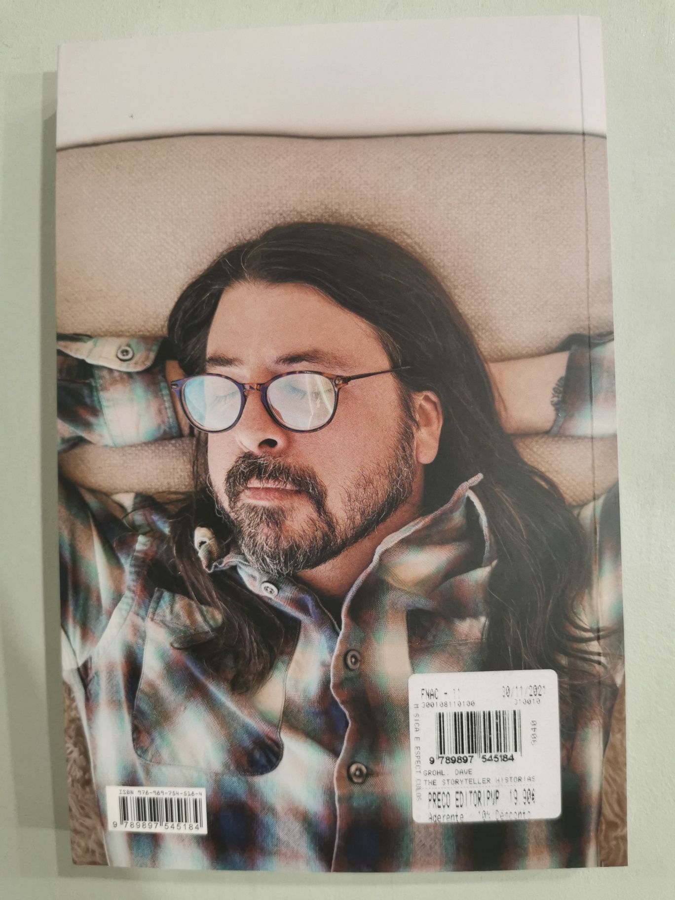 Livro biográfico Dave Grohl - The Storyteller