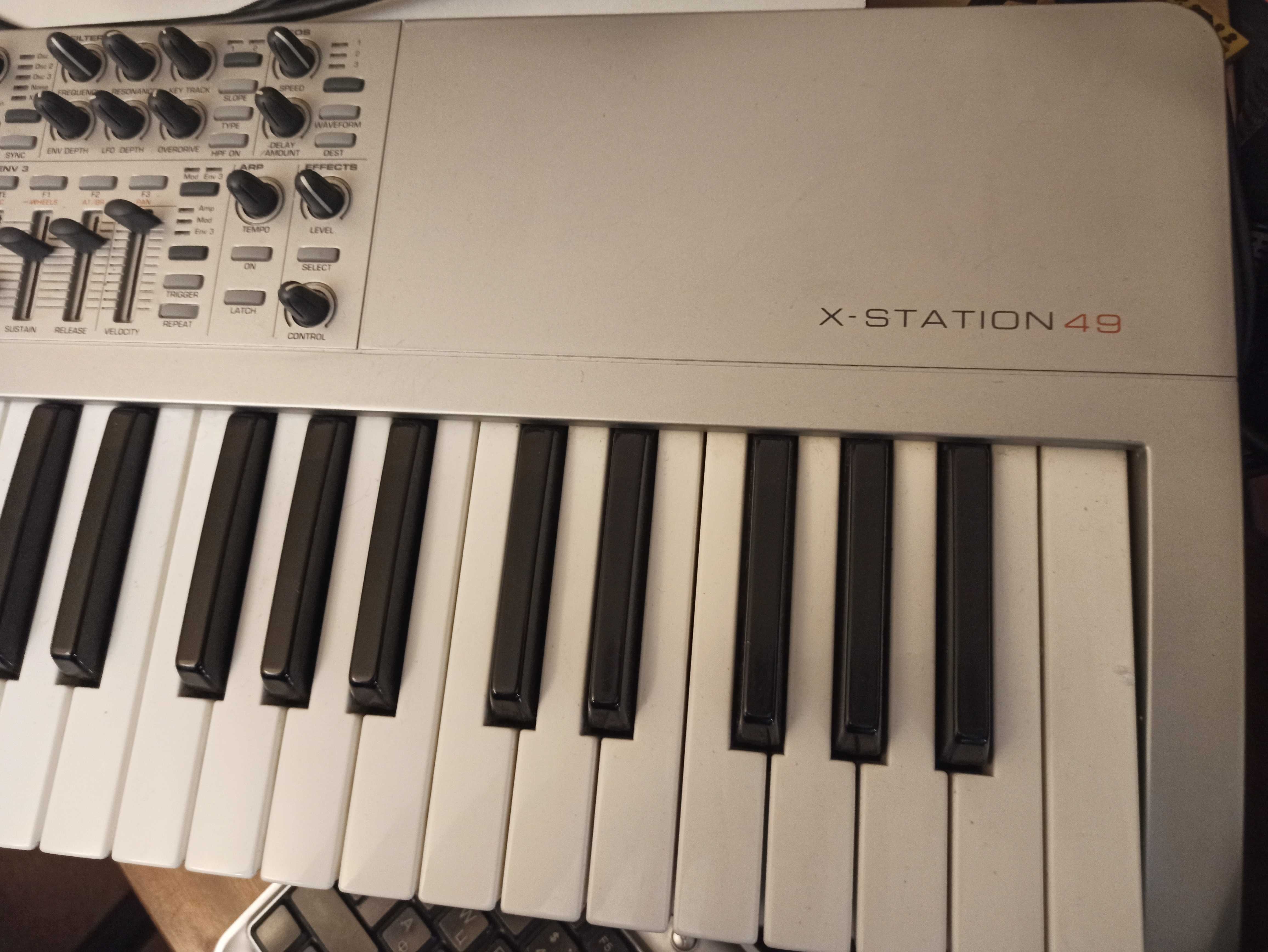 Novation X-Station 49