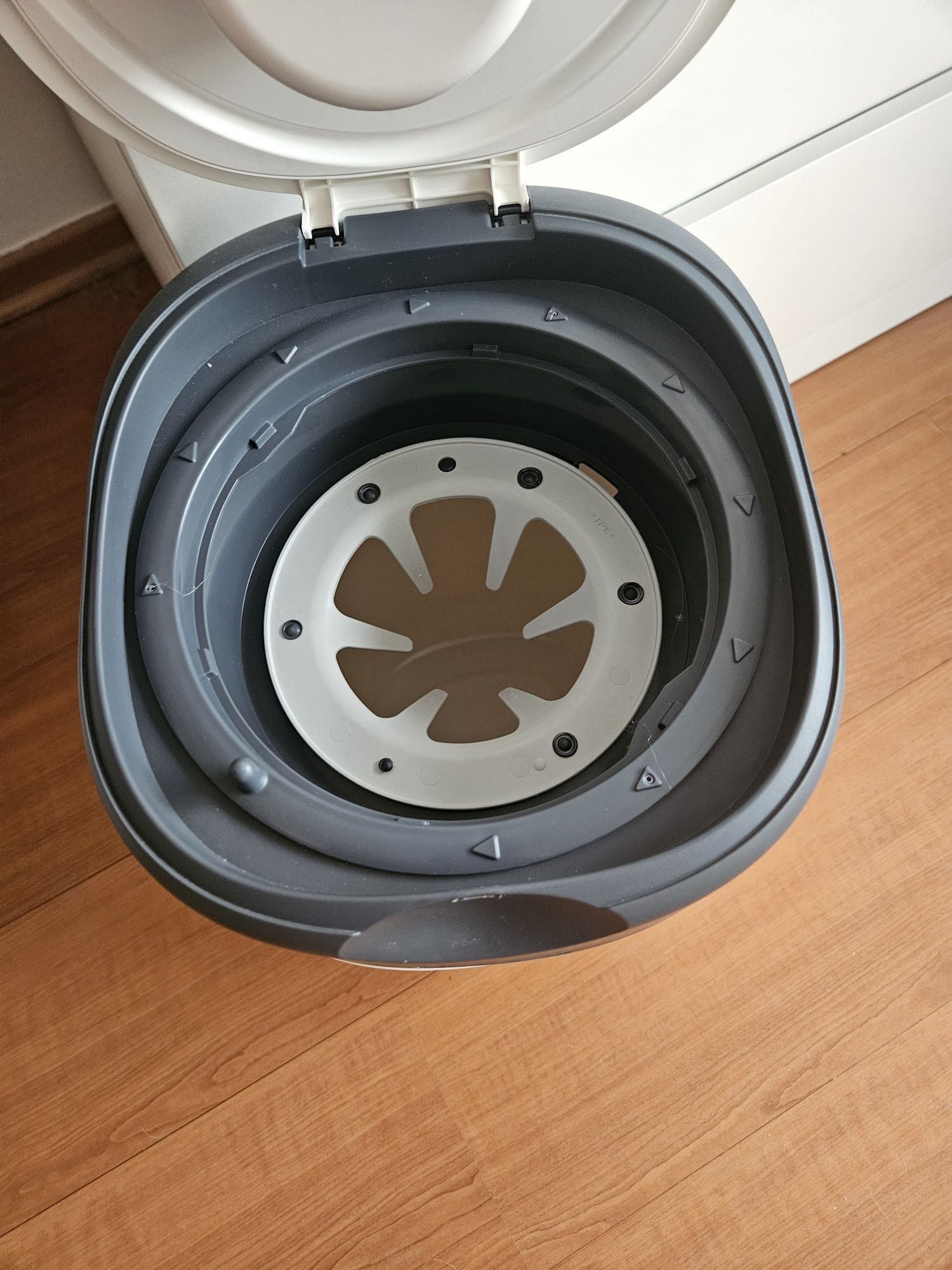 Caixote para fraldas bebe