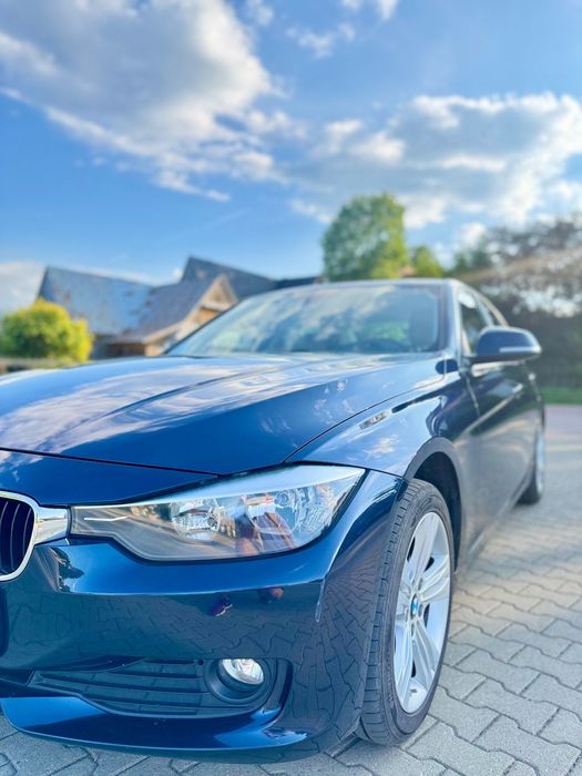 BMW Seria 3 BMW Seria 3 F30 318dx xdrive