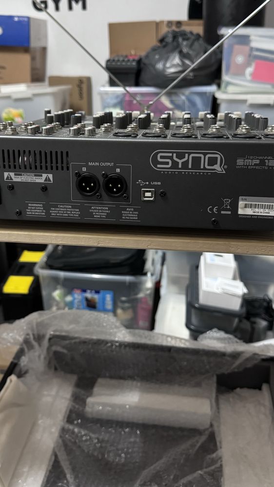 Mesa de mistura Sync smp 12,22