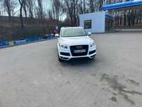 Автомобіль AUDI Q7