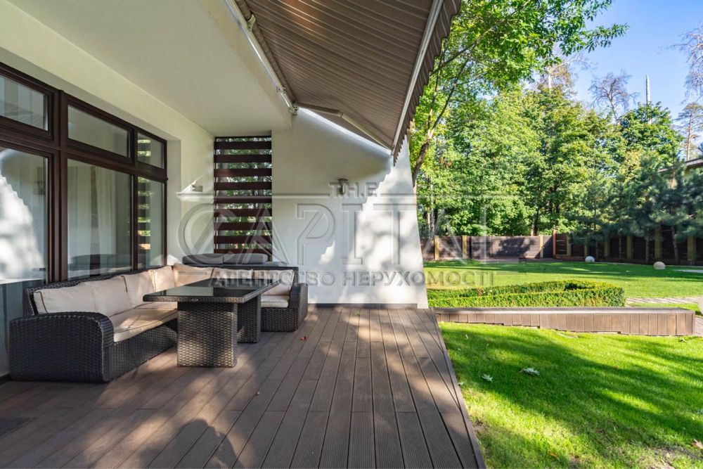 Київ, Святошинський район, вул. Патріарха Володимира Романюка 300м2