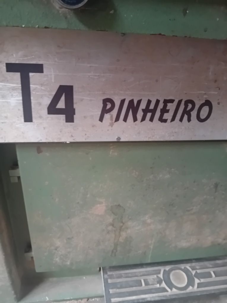Tupia T4 PINHEIRO C/ TRAVAO CARRO respigar.