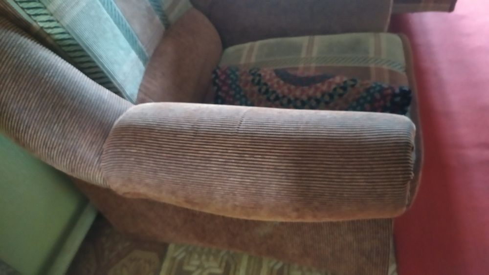 Кресло осталось одно есть такого типа диван книжка