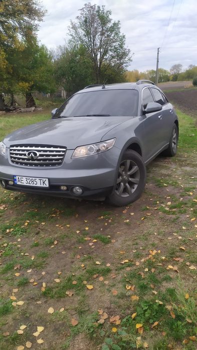 Продам инфинити фх35 S50
