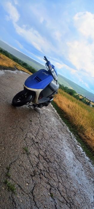 Продам скутер хонда так 24