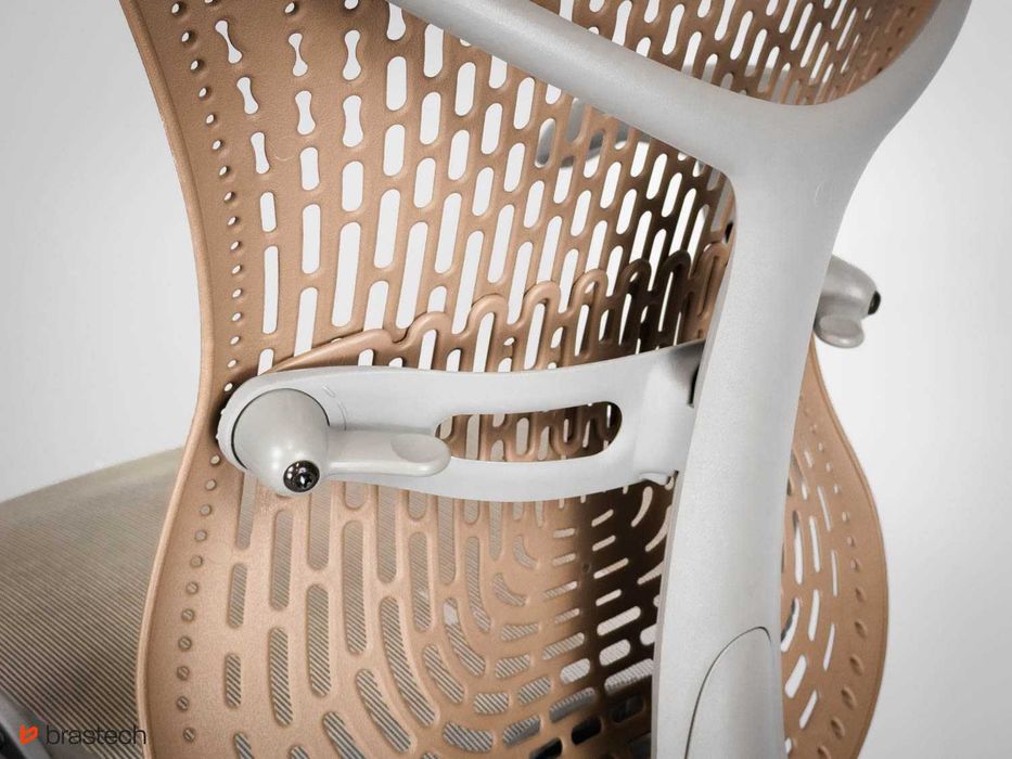 Fotel biurowy Herman Miller Mirra