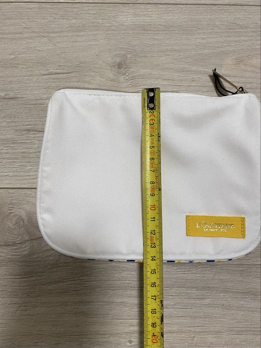 Косметичка L’Occitane, размер 18*14