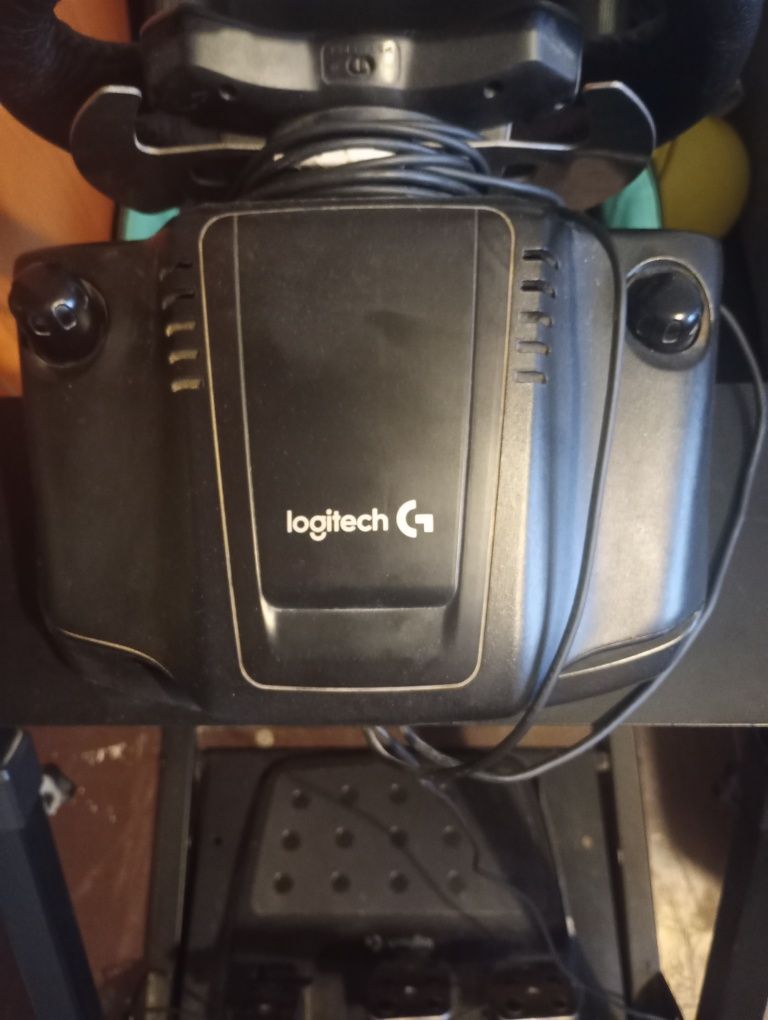 Zestaw do sim racingu logitech