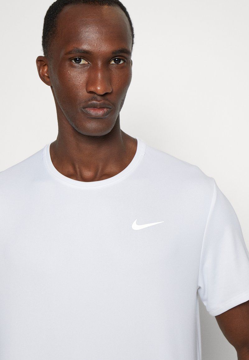 T-shirt do biegania Nike Performance L