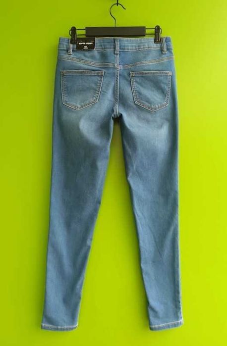 C&A
NOWE! Wygodne elastyczne jeansy rurki 158