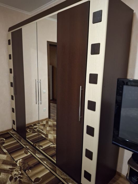 Продам шкаф в спальню.