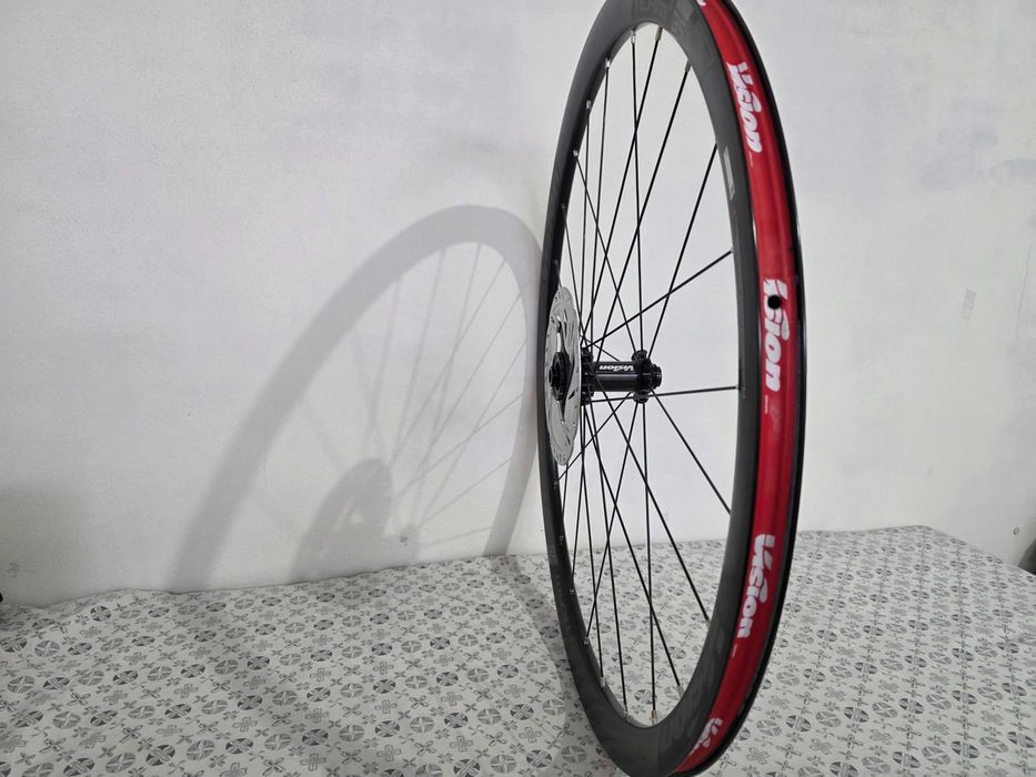 À venda: Rodas VISION Team 35 Disc